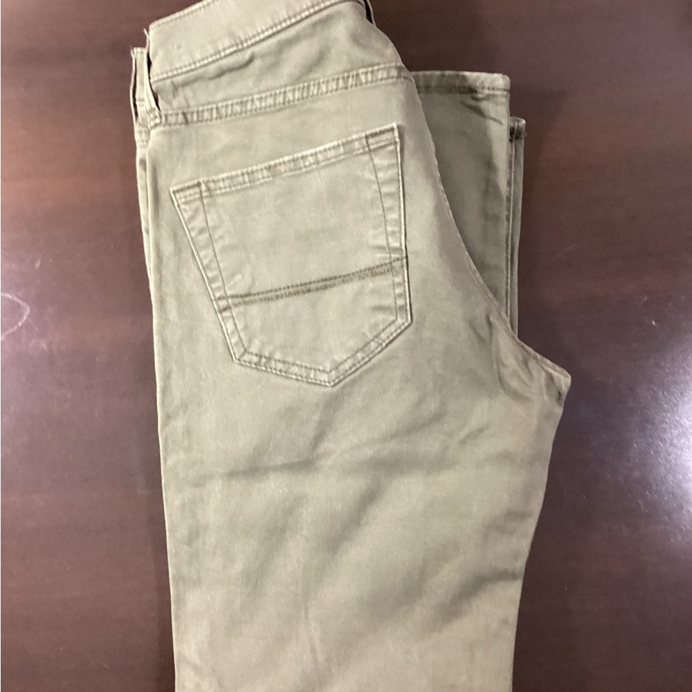 Abercrombie & Fitch signature collection super skinny Jean in olive with gold